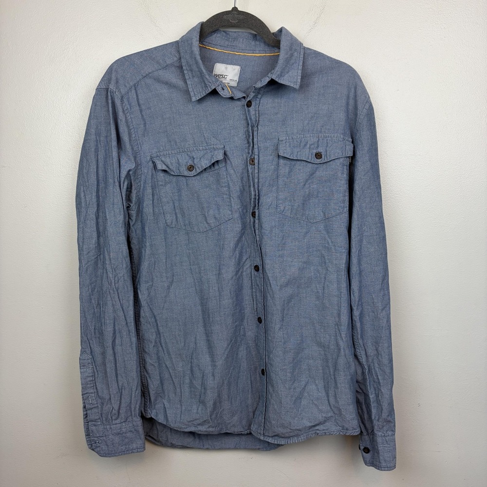 WeSC Shirt Mens Medium Chambray Button Down‎ Long Sleeve Double Pocket Blue
